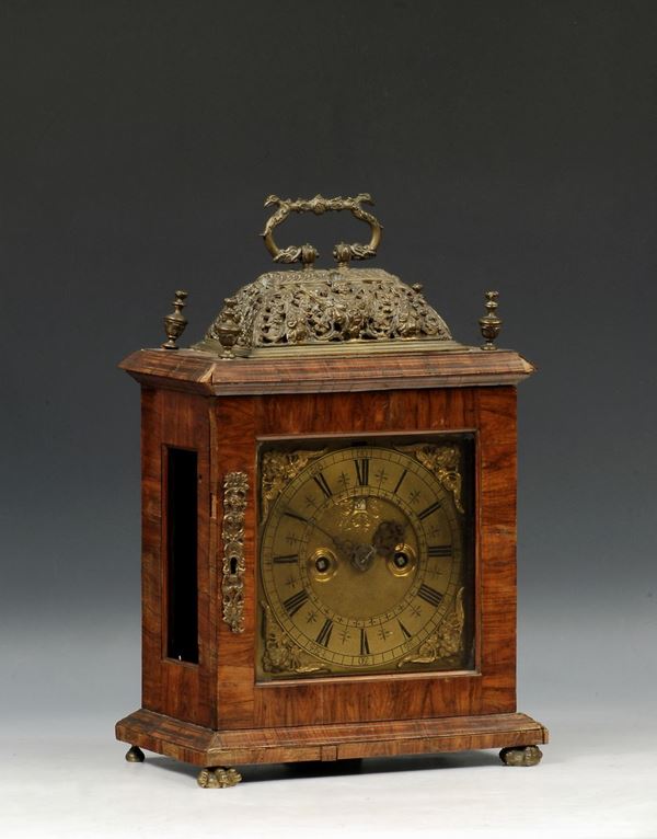 Orologio da tavolo in bronzo dorato, 1800 circa