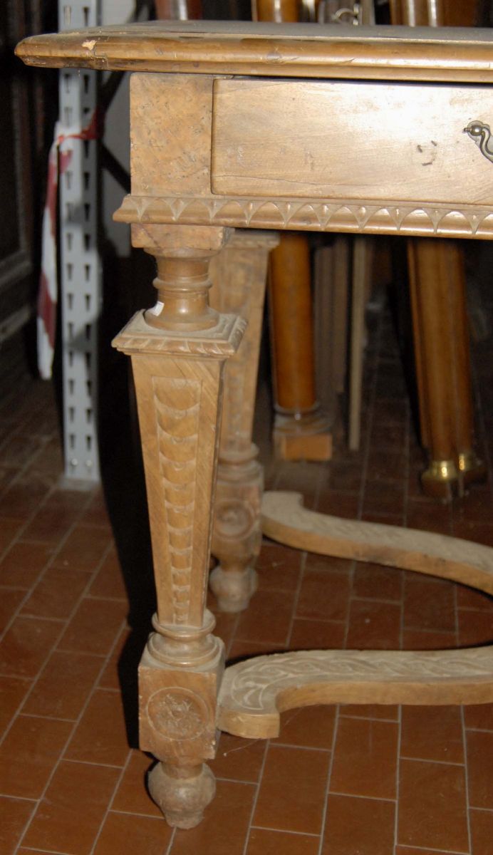 Scrivania in Stile Luigi XVI