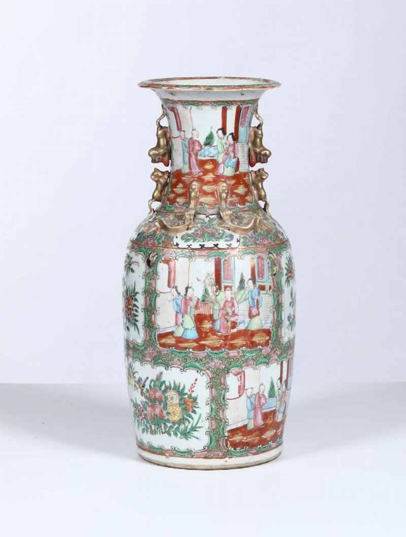 Vaso in porcellana di Canton, Cina XIX secolo  - Auction Oriental Art - Cambi Casa d'Aste