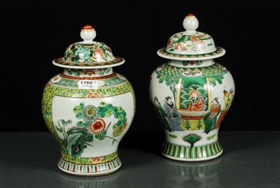 Coppia di Potiches in Porcellana, Cina Fine XIX Secolo