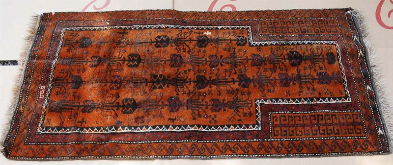 Tappeto da preghiera Baluch, inizio XX secolo  - Asta Antiquariato e Dipinti Antichi - Cambi Casa d'Aste