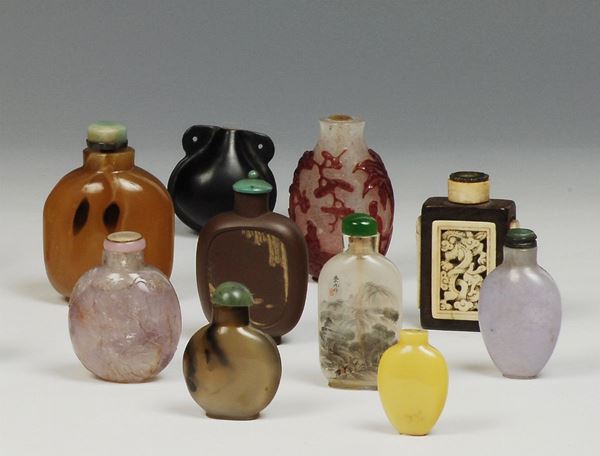 Lotto di dieci snuff bottles, Cina XIX secolo