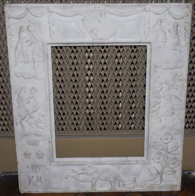Cornice a Bassorilievo in Marmo Bianco, Italia XIX Secolo