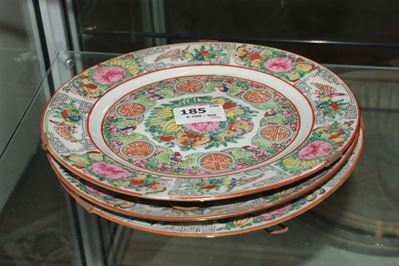 Tre Piatti a Decoro Floreale, Cina Inizio XX Secolo