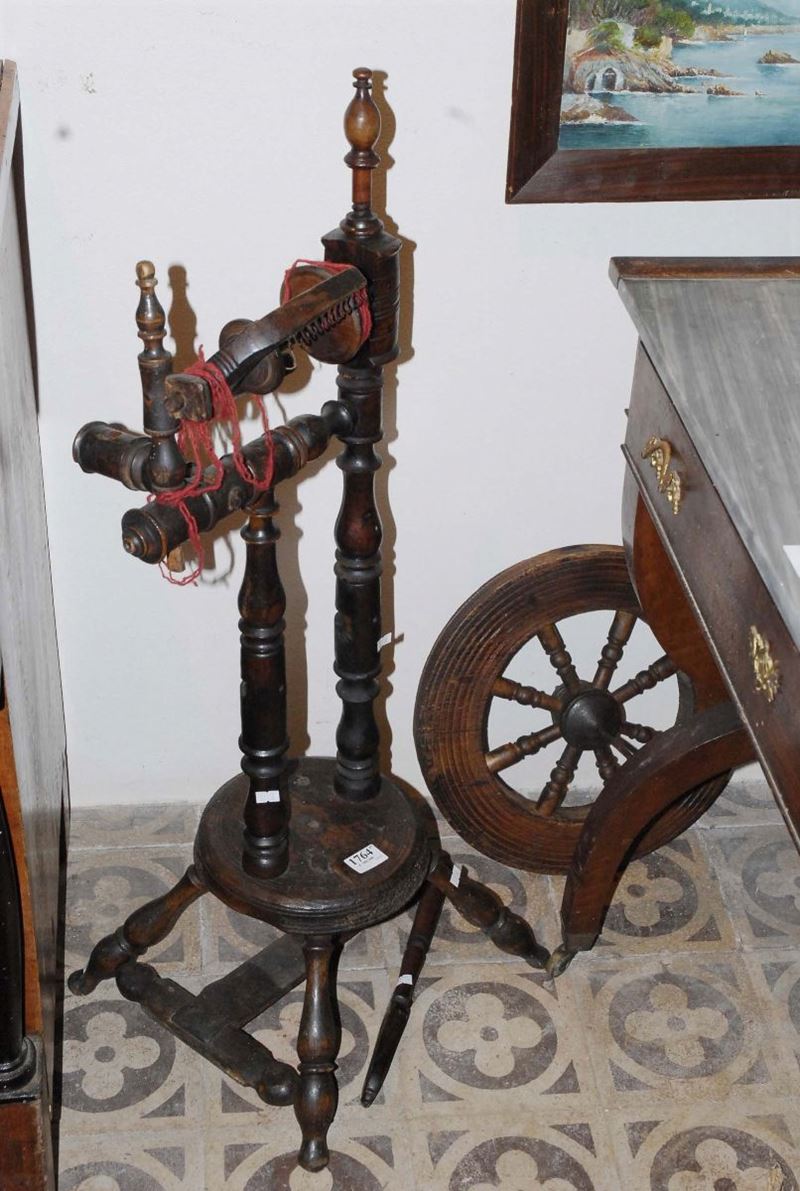 Arcolaio in noce, XIX secolo  - Asta Antiquariato e Dipinti Antichi - Cambi Casa d'Aste