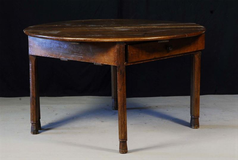 Coppia di mezzi tavoli in noce, XIX secolo  - Asta Antiquariato e Dipinti Antichi - II - Cambi Casa d'Aste