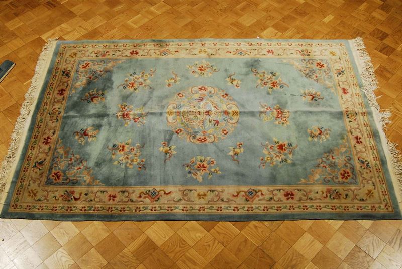 Tappeto cinese, prima metˆ XX secolo  - Auction Old Paintings and Furnitures - Cambi Casa d'Aste