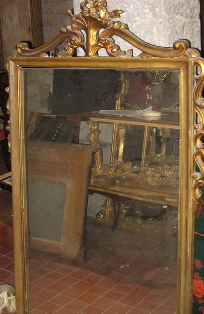 Specchiera in Stile con Cimasa Sagomata