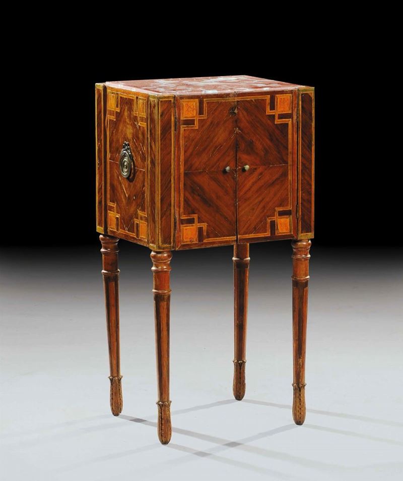 Comodino Luigi XVI lastronato e filettato  - Auction Antiquariato, Argenti e Dipinti Antichi - Cambi Casa d'Aste
