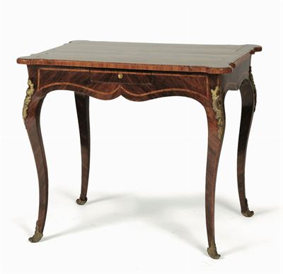 Tavolino Luigi XV da Gioco Lastronato in Palissandro e Filettato in Bois De Rose, Genova XVIII Se...