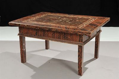Tavolo Allungabile in Legno Laccato e Dipinto, Slovenia 1916