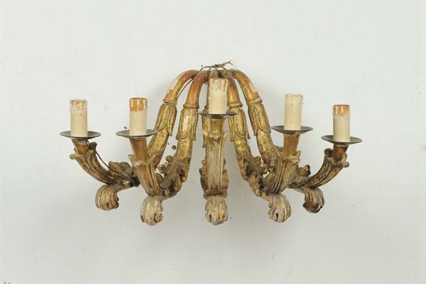 Braccio a cinque luci in legno intagliato, XVIII secolo