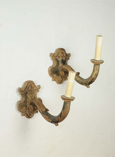 Coppia di Bracci da Parete in Legno Intagliato e Laccato, XVIII Secolo