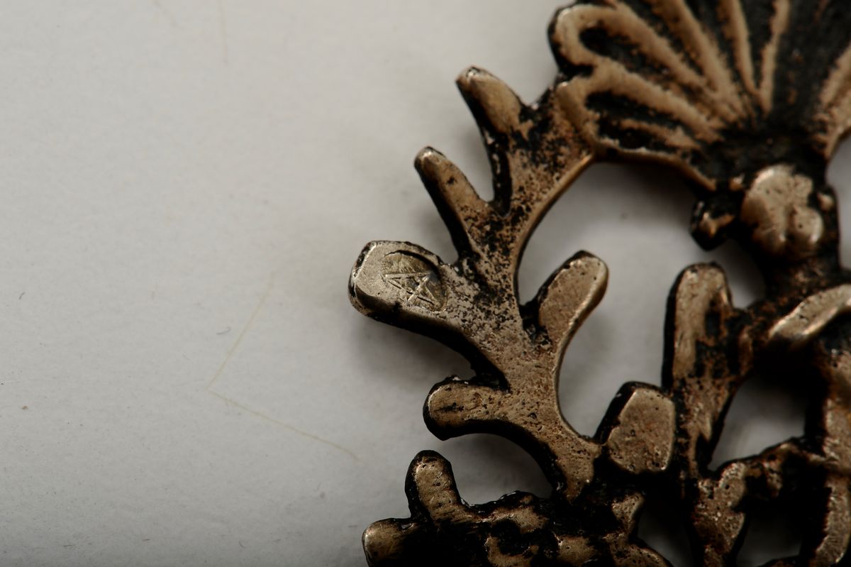 Coppia di Ornamenti da Culla Parzialmente in Argento, Italia XIX Secolo