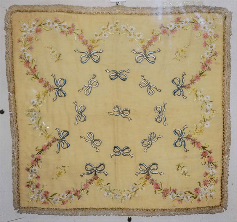 Tessuto ricamato copri calice  - Asta Antiquariato, Argenti e Dipinti Antichi - Cambi Casa d'Aste