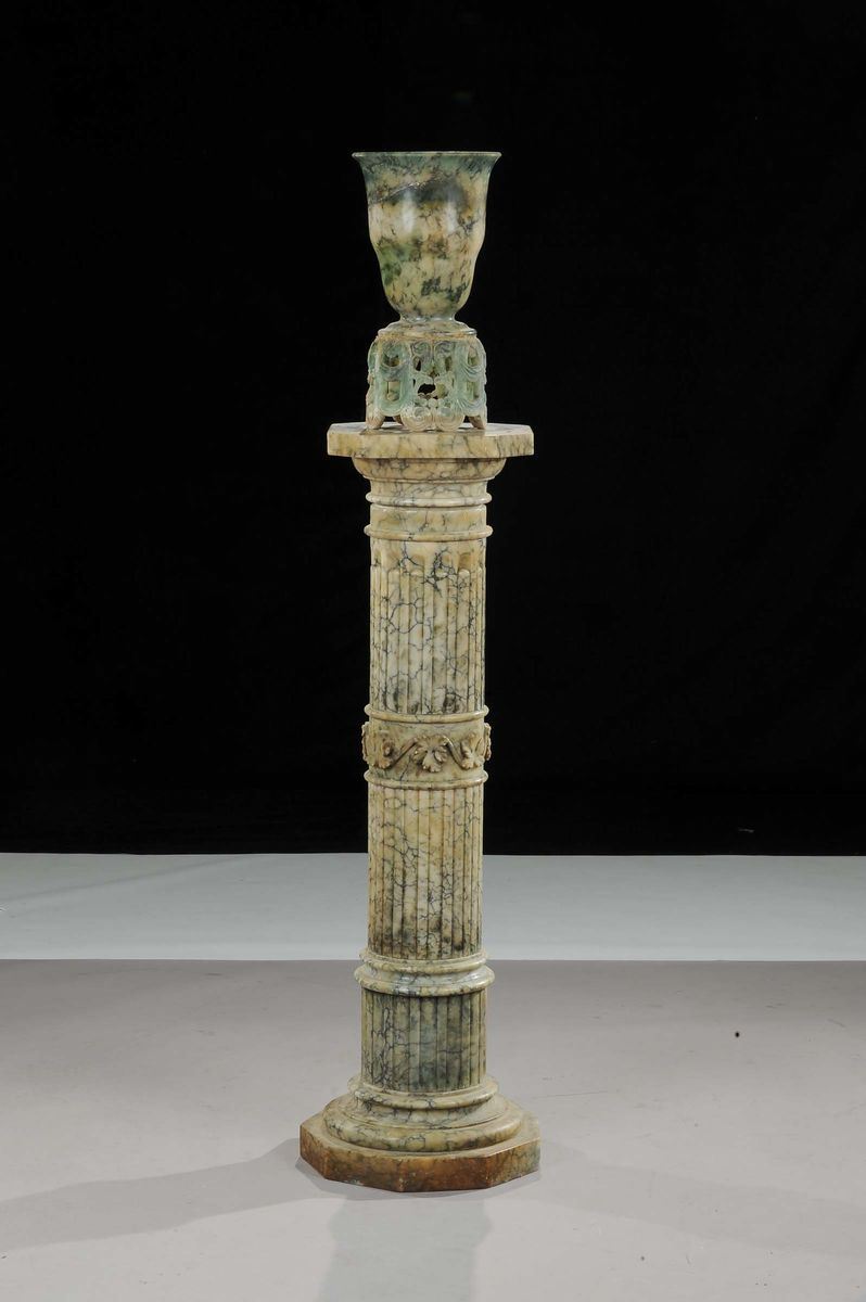 Lampada in alabastro policromo, XX secolo  - Asta Antiquariato e Dipinti Antichi - Cambi Casa d'Aste