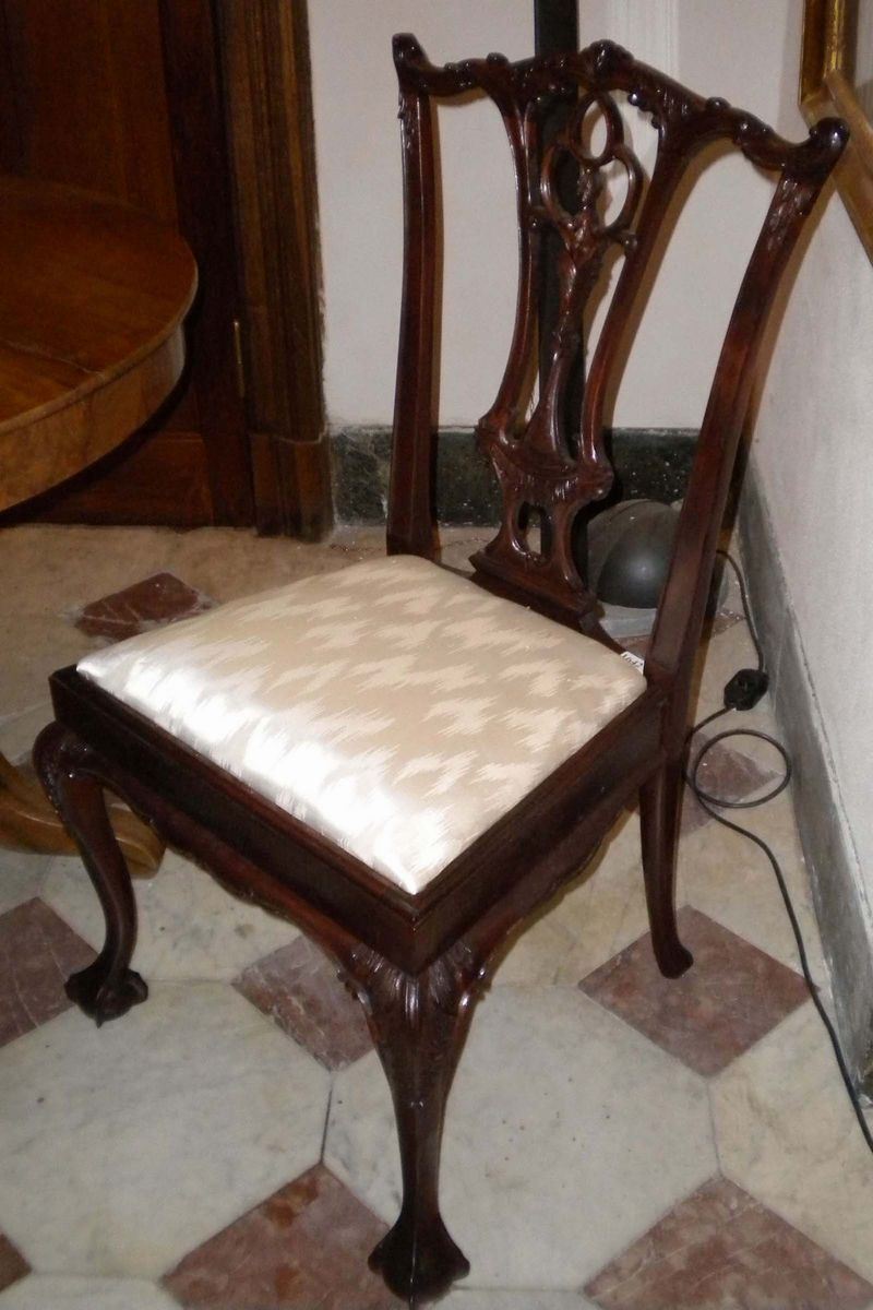 Sei sedie in legno intagliato, inizio XX secolo  - Asta Asta a Tempo 3-2014 - Cambi Casa d'Aste