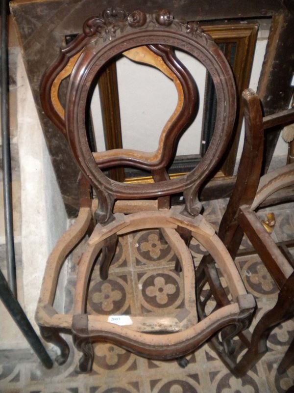 Otto sedie in legno intagliato, fine secolo XIX