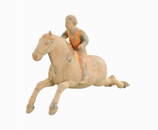 Giocatrice di polo in terracotta, riferibile dinastia Han