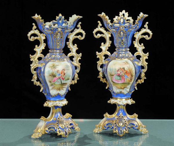 Coppia di vasi in porcellana, XIX secolo