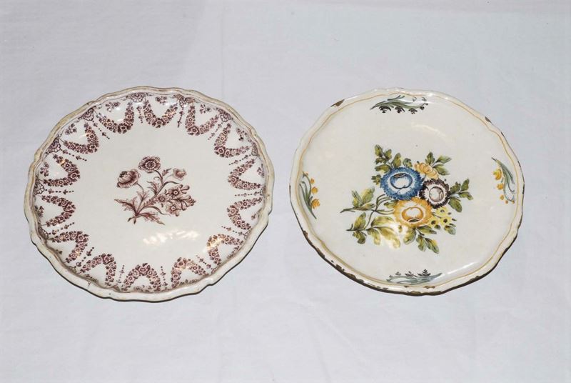 Due alzatine diverse in porcellana, Savona fine XVIII secolo  - Asta Antiquariato e Dipinti Antichi - Cambi Casa d'Aste