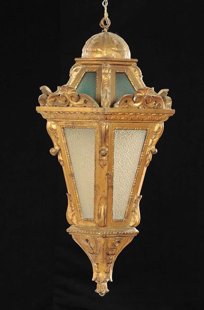 Lampione in Legno Intagliato e Dorato, XIX Secolo