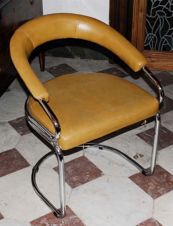 Coppia di sedie in acciaio cromato, XX secolo