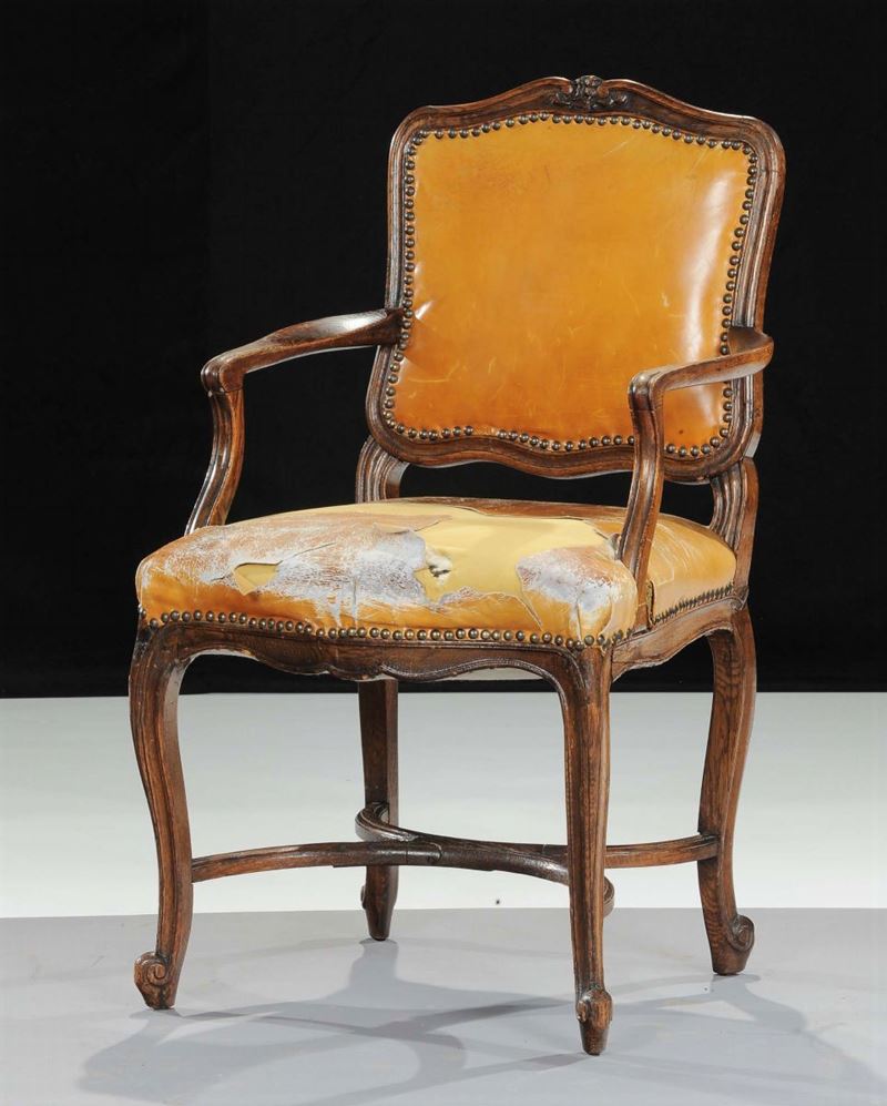 Poltrona in rovere con seduta e schienale in cuoio, XVIII secolo  - Asta Asta OnLine 10-2012 - Cambi Casa d'Aste