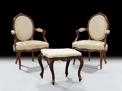 Coppia di Poltroncine Luigi XV in Noce, XVIII Secolo