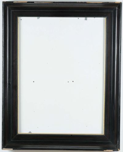 Cornice Modanata Rifinita con Lacca Nera,