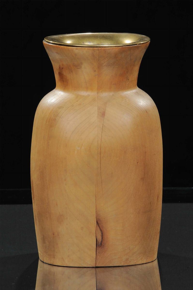 Vaso in legno e metallo dorato, XX secolo  - Asta Asta OnLine 03-2012 - Cambi Casa d'Aste