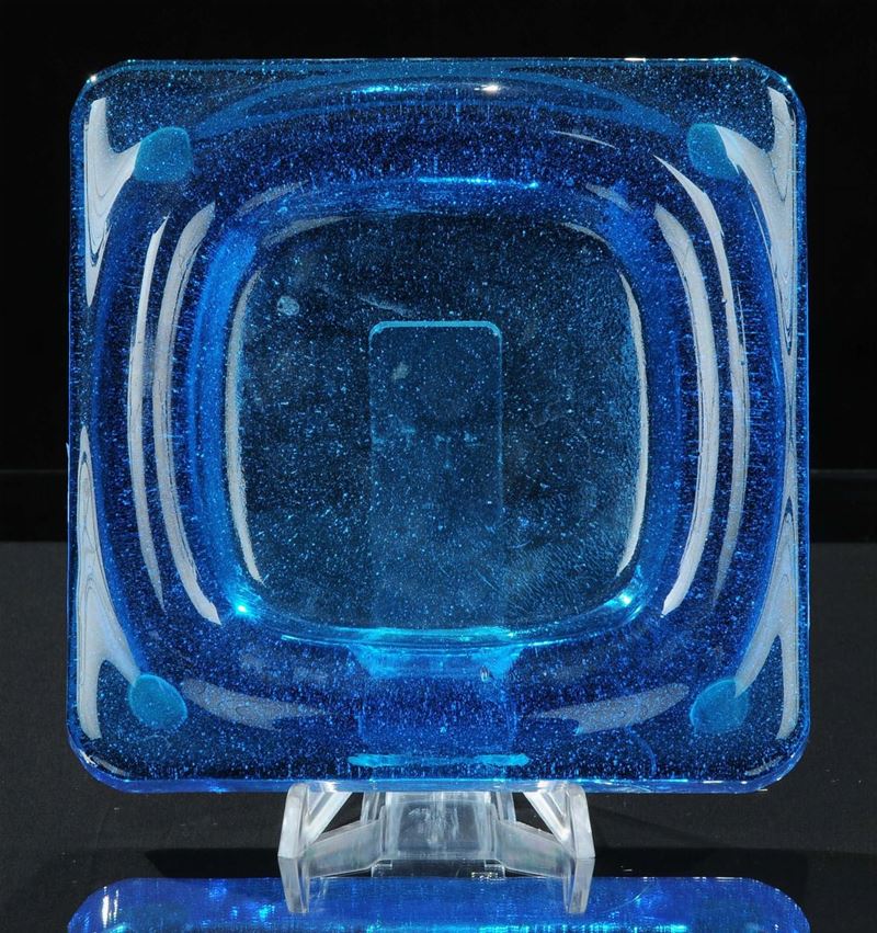 Due posacenere in vetro blu, XX secolo  - Auction OnLine Auction 03-2012 - Cambi Casa d'Aste
