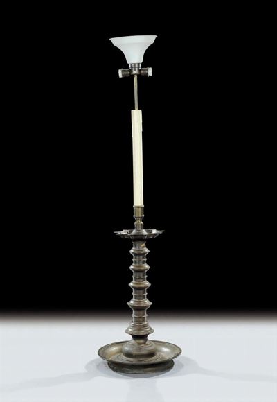 Lampada Hannukkiah da Terra in Ottone Cesellato e Tornito, XIX Secolo