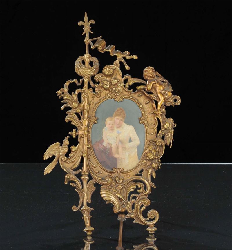 Cornice in metallo dorato e sbalzato, fine XIX secolo  - Asta Asta OnLine 03-2012 - Cambi Casa d'Aste