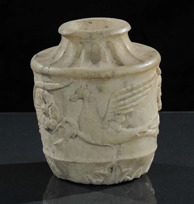 Frammento di Anfora in Marmo Bianco, XVI Secolo