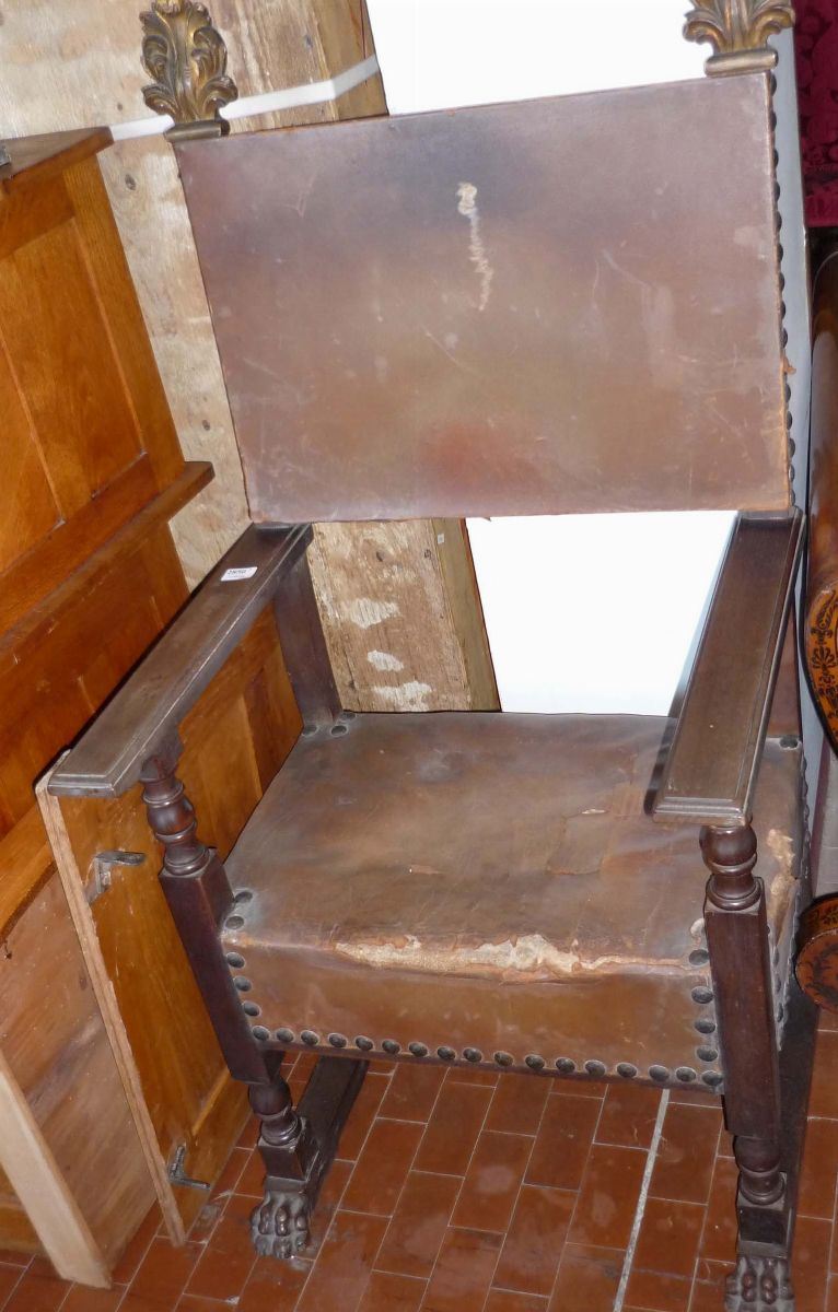 Poltrona con seduta in cuoio  - Asta Antiquariato e Dipinti Antichi - Cambi Casa d'Aste