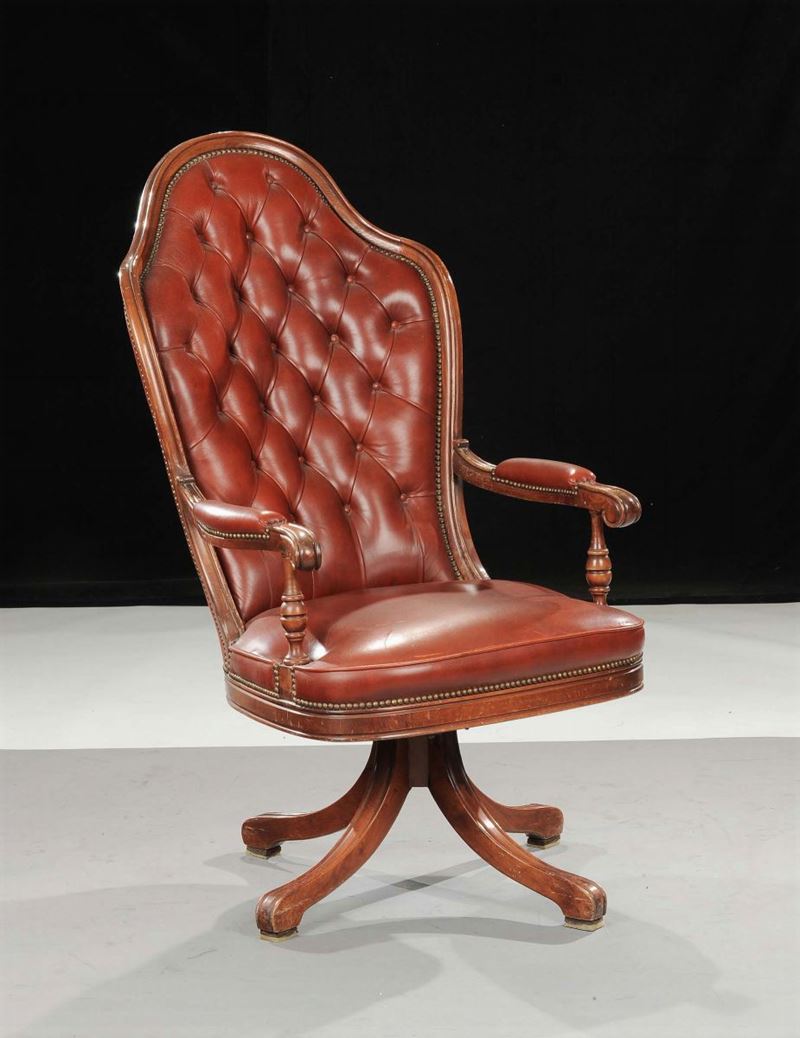 Poltrona girevole in stile  - Asta Antiquariato e Dipinti Antichi - Cambi Casa d'Aste