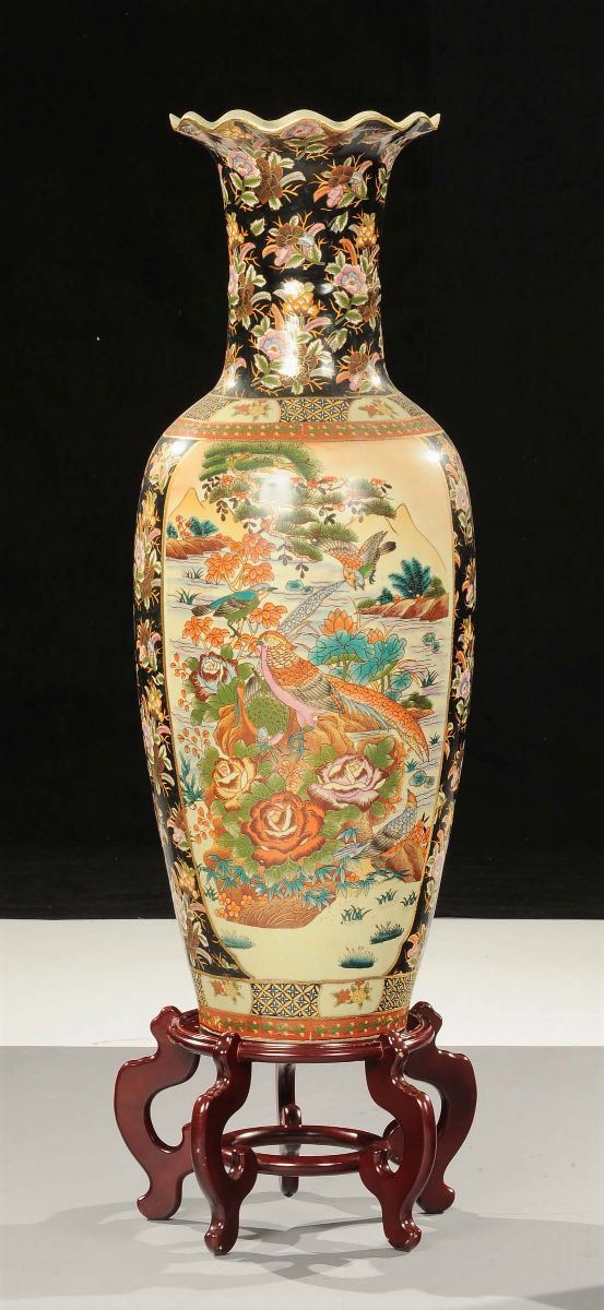 Grande vaso in porcellana, Cina XX secolo