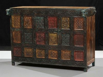 Mobile Credenza in Stile Africano