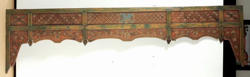 Mantovana in legno intagliato e dipinto  - Asta Antiquariato e Dipinti Antichi - Cambi Casa d'Aste