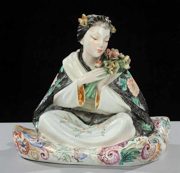 V.B.C.M. - Vincenzo Bertolotti Ceramiche - Milano Dama giapponese seduta su cuscino