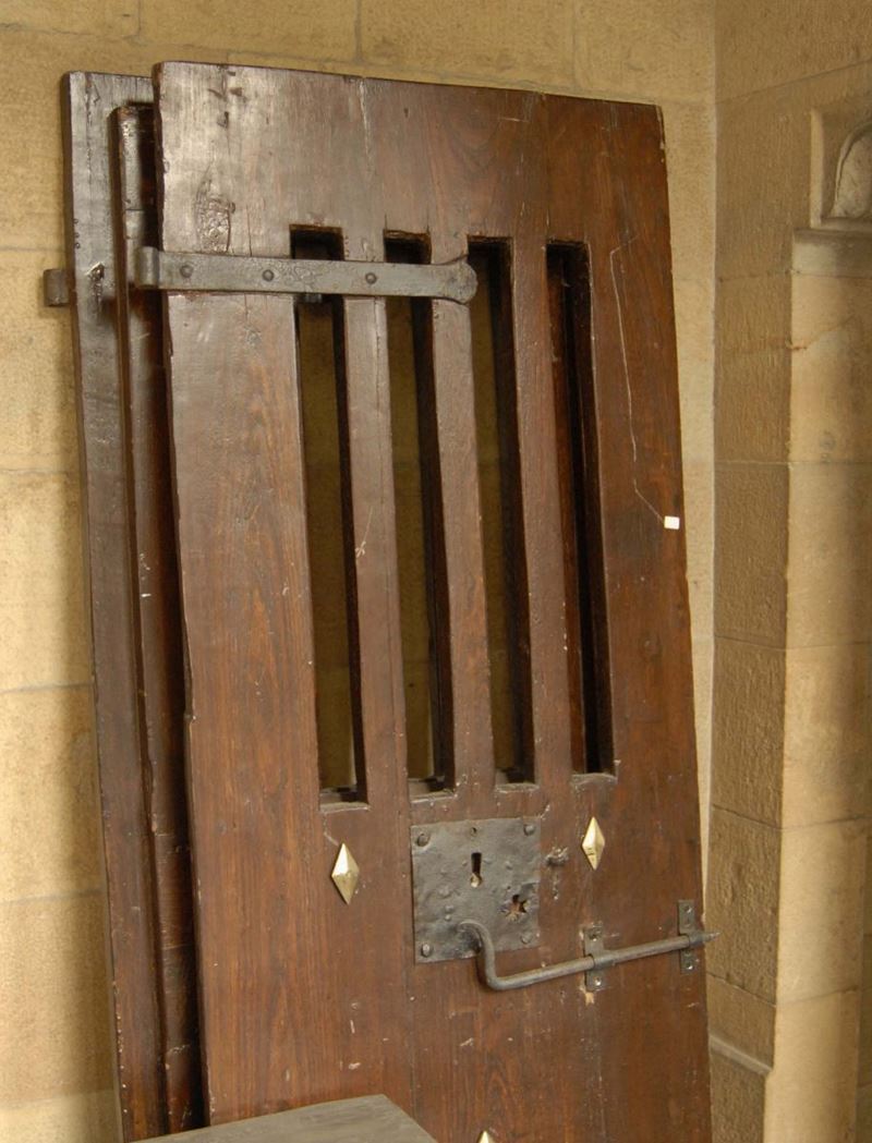 Portoncino in noce a due ante, Piemonte XVIII secolo  - Auction Antiquariato, Argenti e Dipinti Antichi - Cambi Casa d'Aste