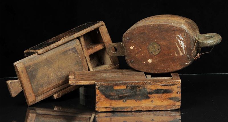 Lotto composto da bozzello e da due scatole in legno  - Asta Antiquariato e Dipinti Antichi - Cambi Casa d'Aste