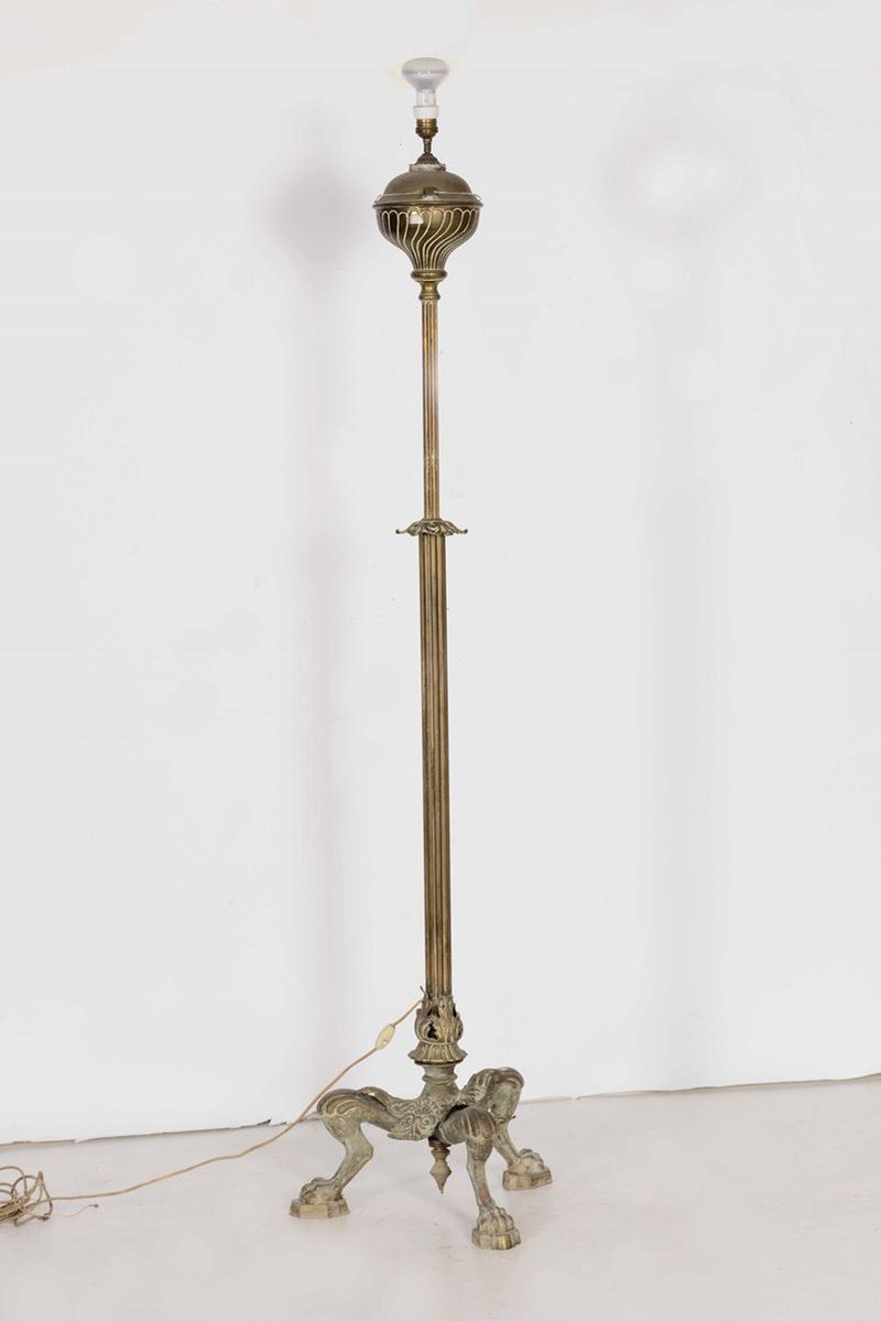 Piantana in ottone, XIX secolo  - Auction Timed Auction | Fine Art October - Cambi Casa d'Aste