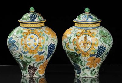 Coppia di Potiche in Maiolica Cantagalli