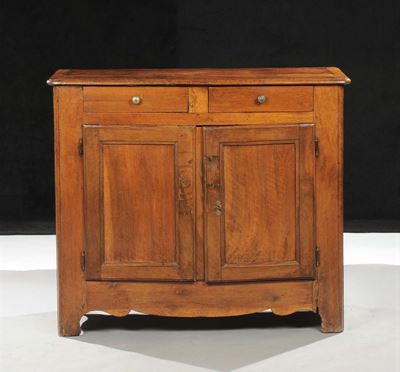 Credenza a Due Ante e Due Cassetti in Legno di Noce, XIX Secolo