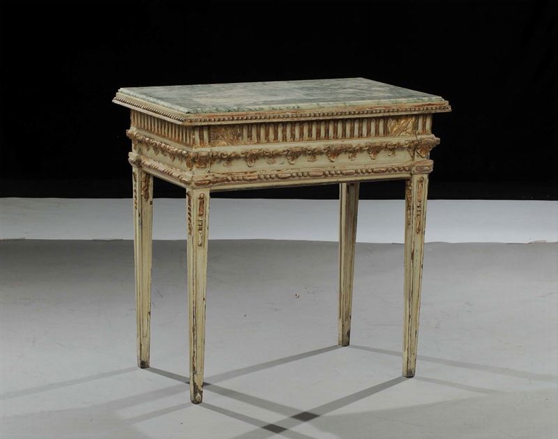 Piccola console Luigi XVI in legno laccato, XVIII secolo  - Asta Asta OnLine 11-2012 - Cambi Casa d'Aste