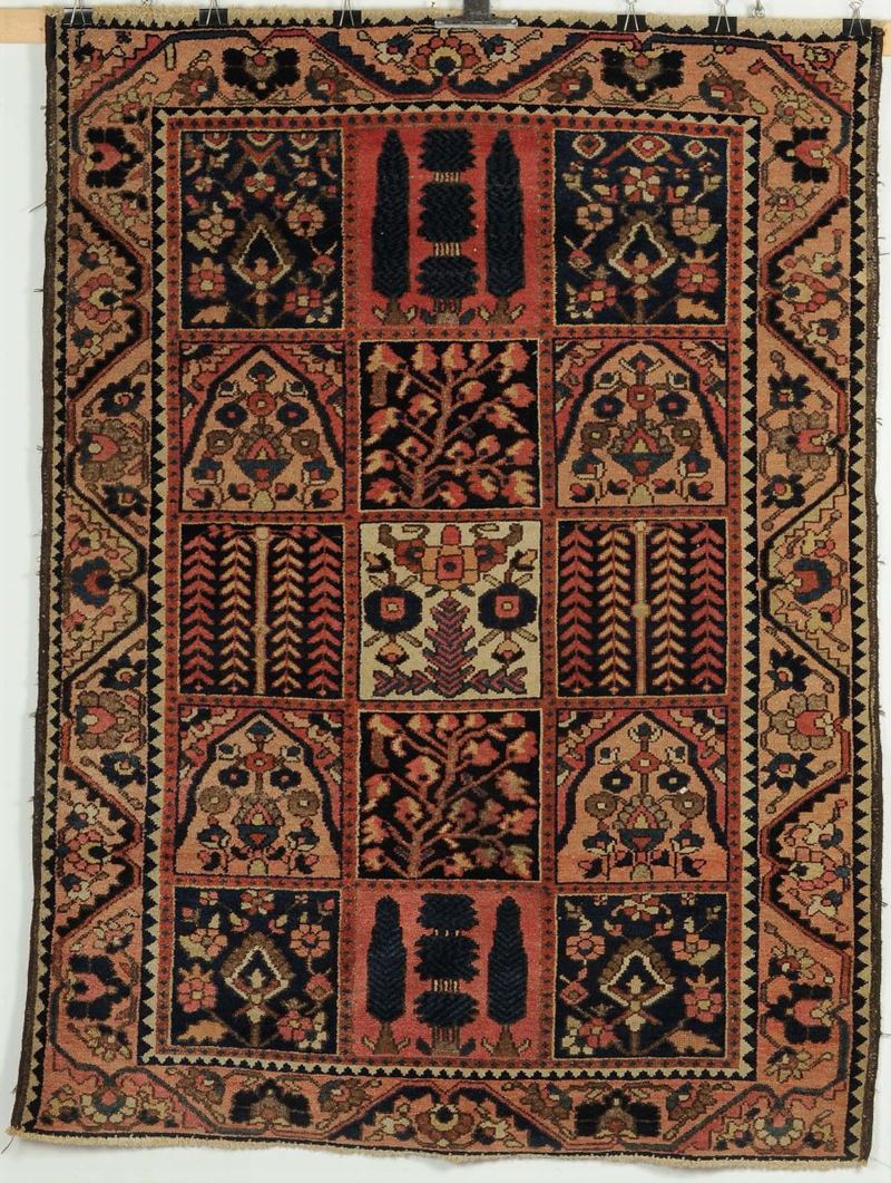 Tappeto persiano Baktiari, inizio XX secolo  - Asta Arredi e Oggetti d'Arte da Importanti Collezioni Private - Cambi Casa d'Aste