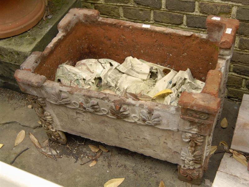 Urna in terracotta laccata e dipinta  - Asta Antiquariato, Argenti e Dipinti Antichi - Cambi Casa d'Aste