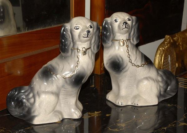 Coppia di cani Staffordshire in ceramica, 1930 circa